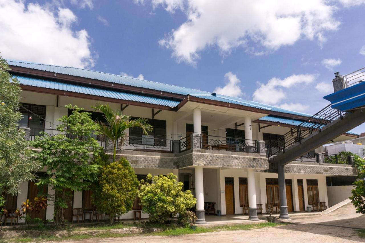 فندق Reddoorz @ Tambolaka Sumba Lokokaki المظهر الخارجي الصورة