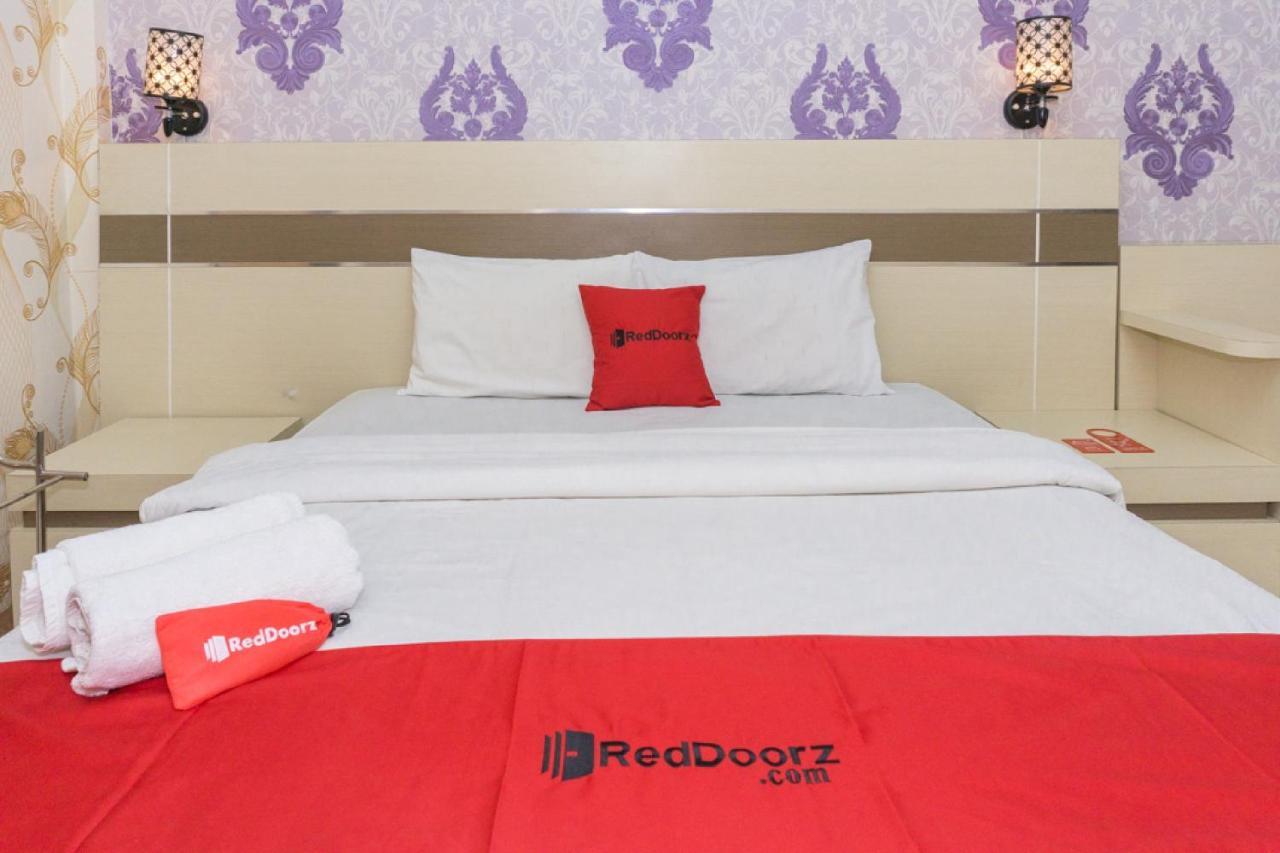 فندق Reddoorz @ Tambolaka Sumba Lokokaki المظهر الخارجي الصورة