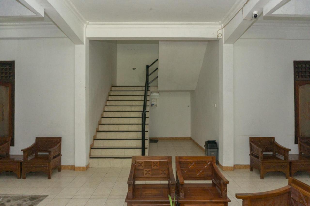فندق Reddoorz @ Tambolaka Sumba Lokokaki المظهر الخارجي الصورة