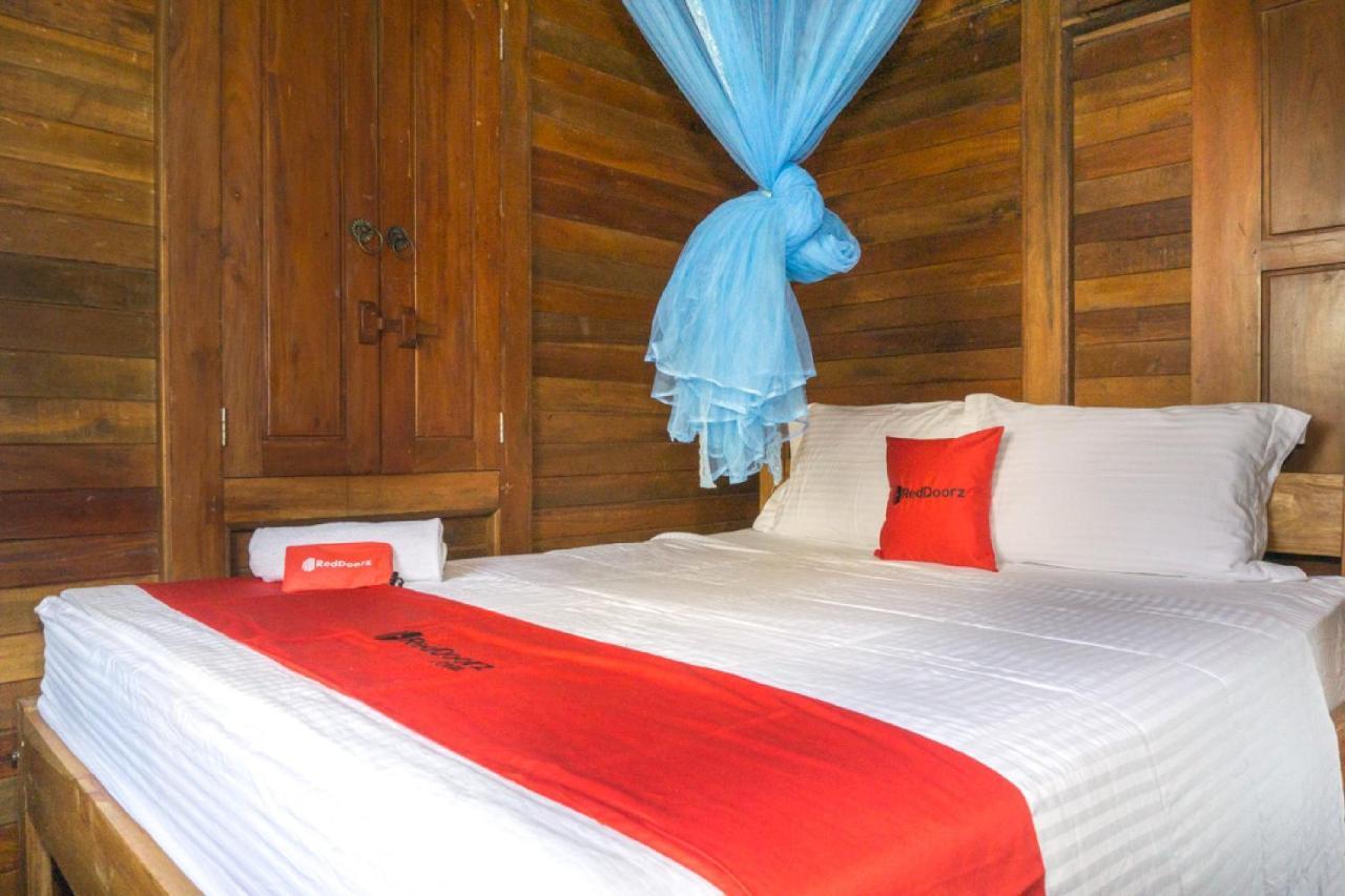 فندق Reddoorz @ Tambolaka Sumba Lokokaki المظهر الخارجي الصورة
